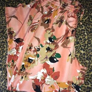 Super cute Peach/coral pants